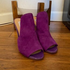 Never Worn Steven Madden Pumps